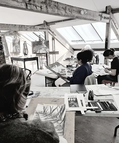 wendy rhodes drawing workshop with students in attic studio
