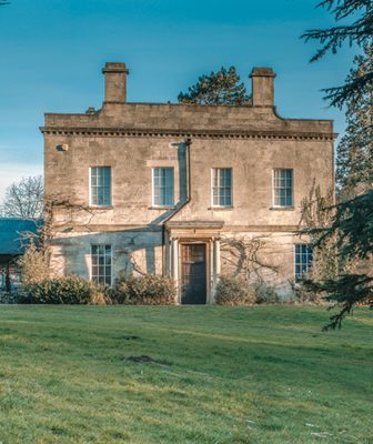 Learn to paint ‘en plein air’ in The Secret Garden at Museum in the Park