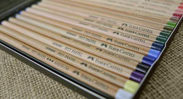 PITT Pastel pencils article  Faber Castell's pastel pencil - STEP BY STEP  ART