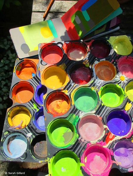 Sarah Gillard colour mixing palettes and sketchbook